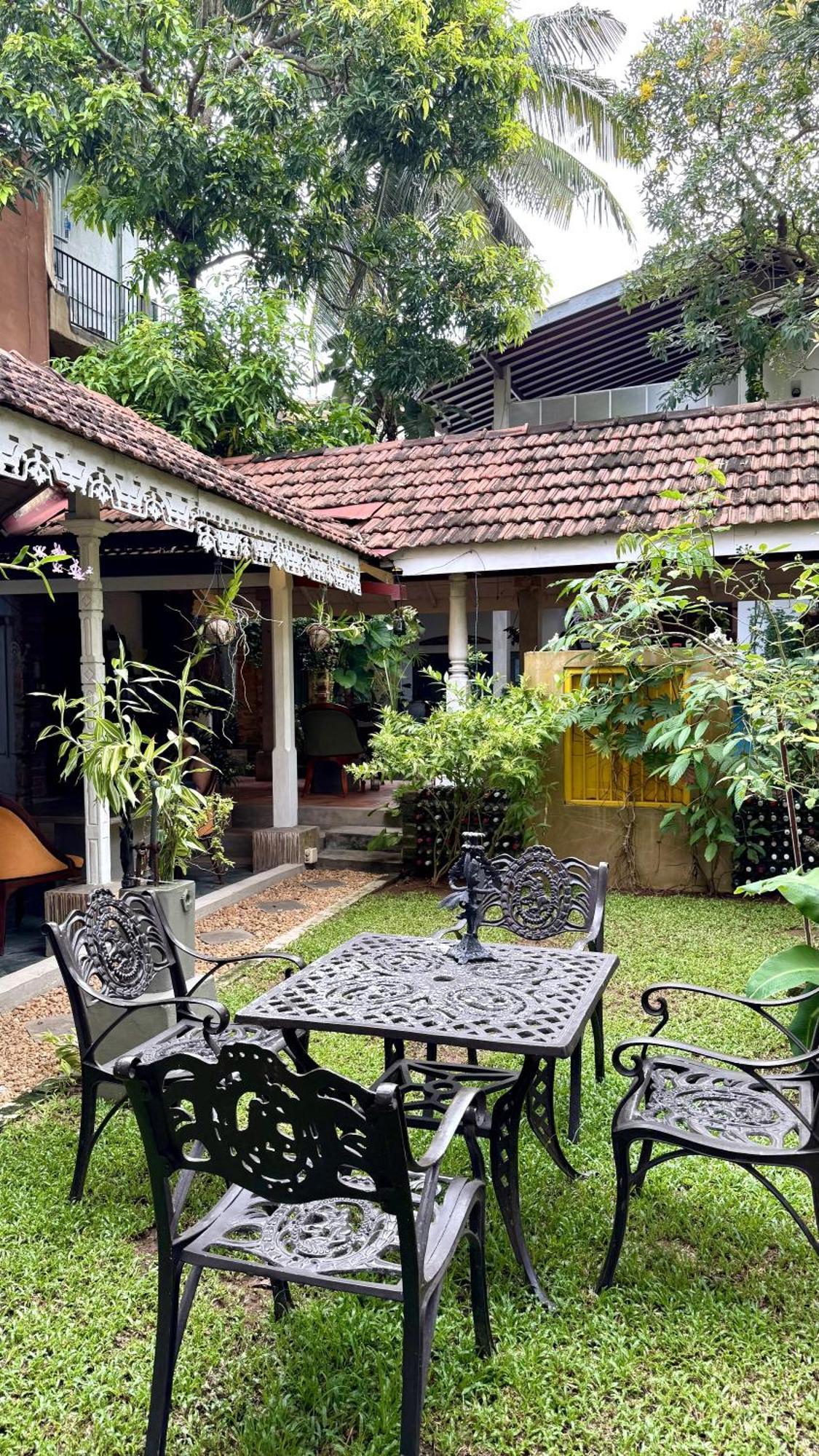 Gomez Place Negombo Luaran gambar
