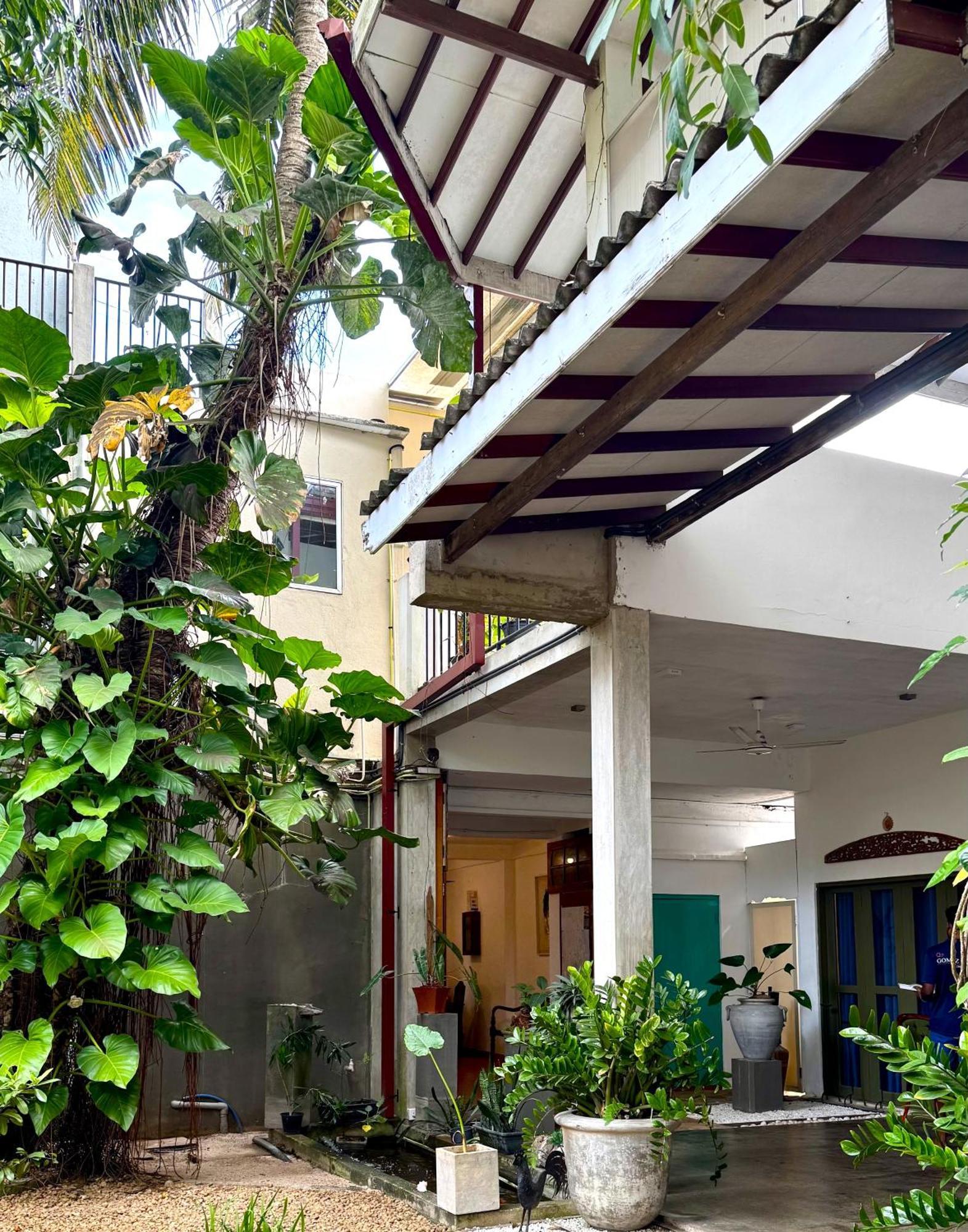 Gomez Place Negombo Luaran gambar