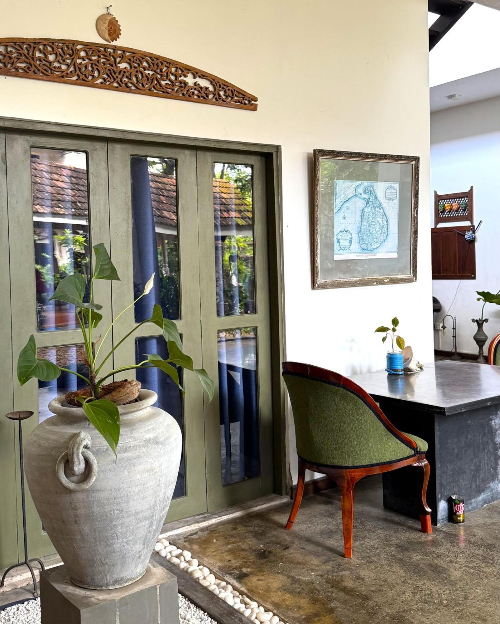 Gomez Place Negombo Luaran gambar