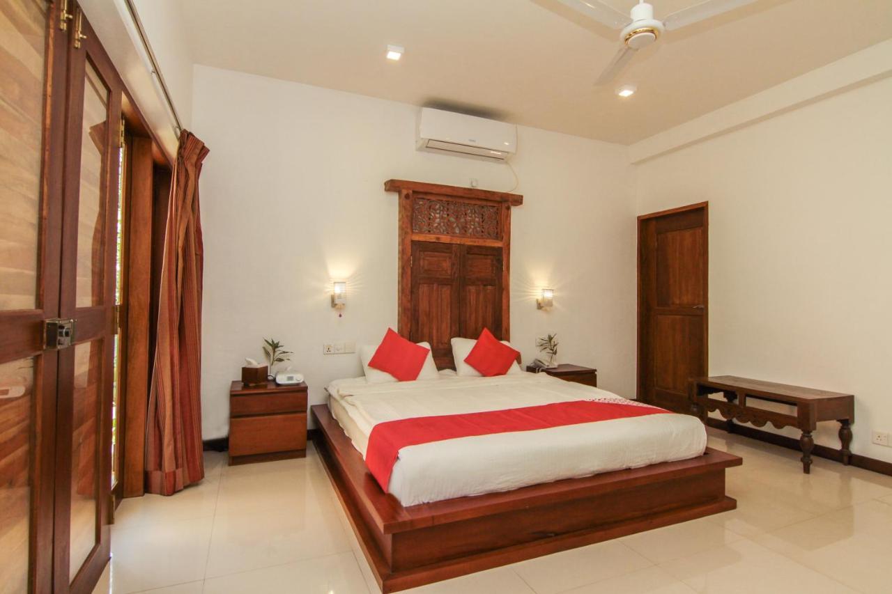 Gomez Place Negombo Luaran gambar